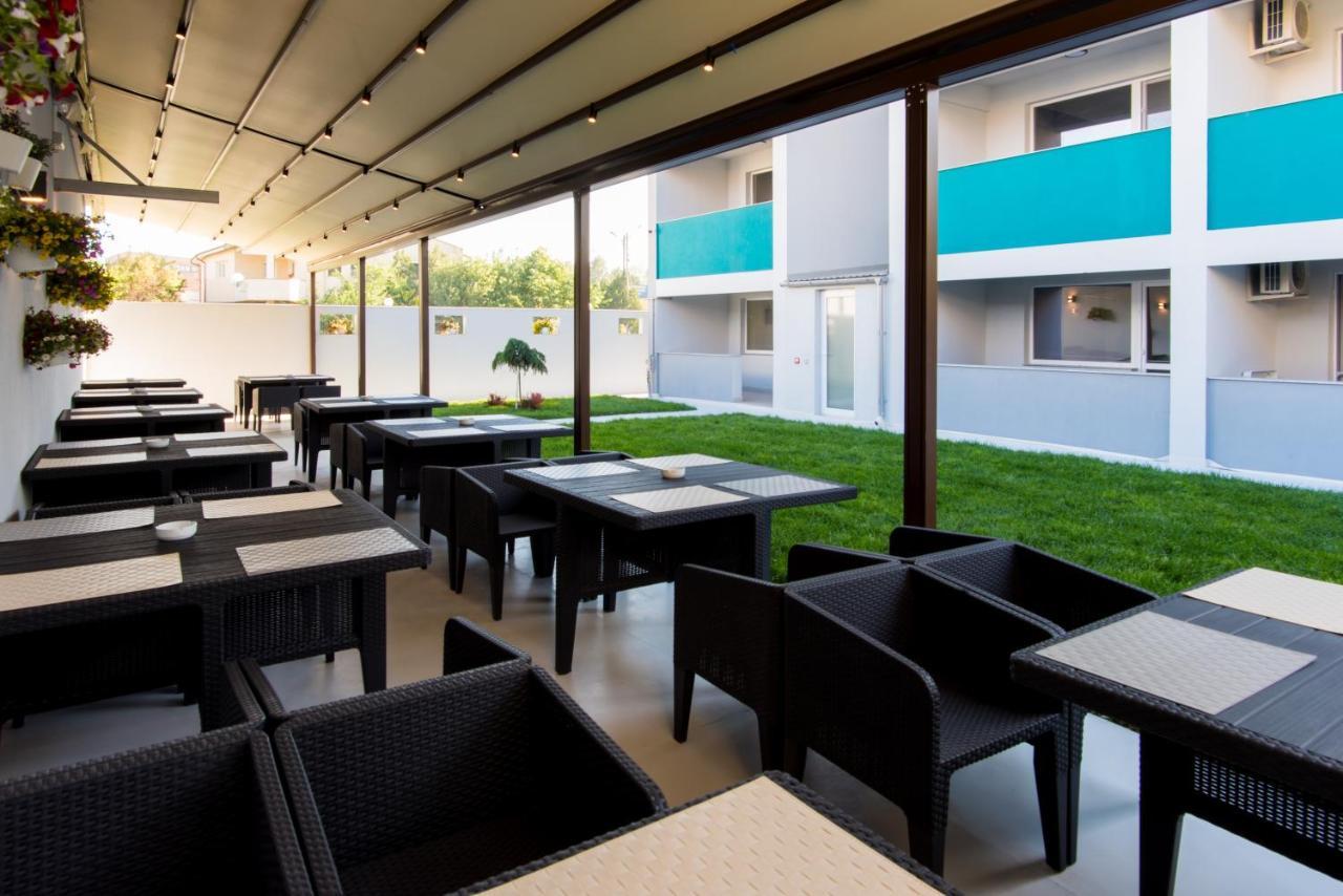 Turquoise Boutique Hotel Navodari Exterior photo